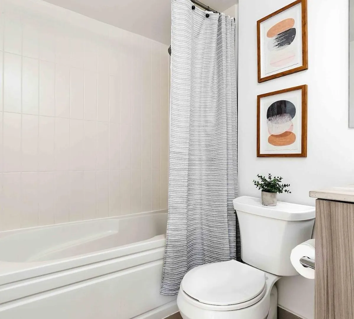 Delightful Condo Beside U Of T - Sleeps 3 Toronto