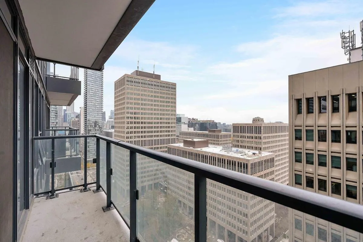 Delightful Condo Beside U Of T - Sleeps 3 Τορόντο 0*,  Καναδάς