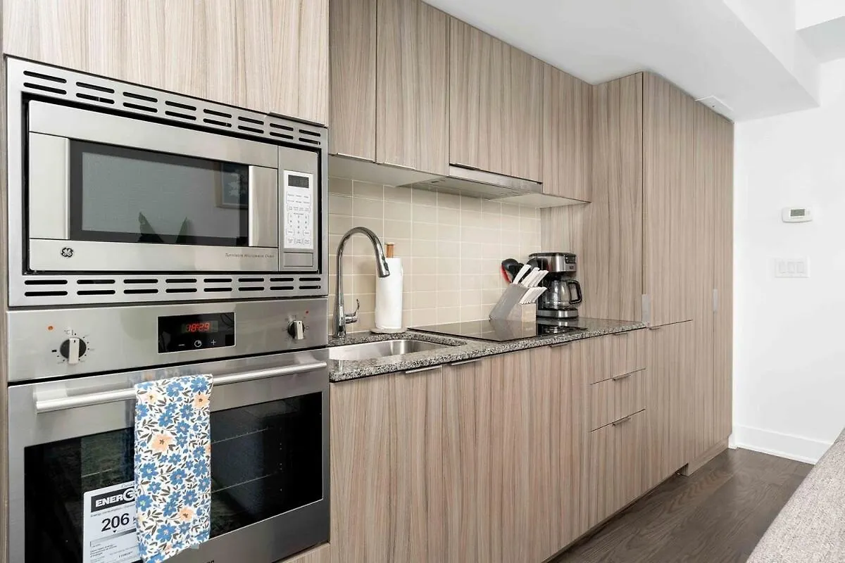 Delightful Condo Beside U Of T - Sleeps 3 Τορόντο Καναδάς