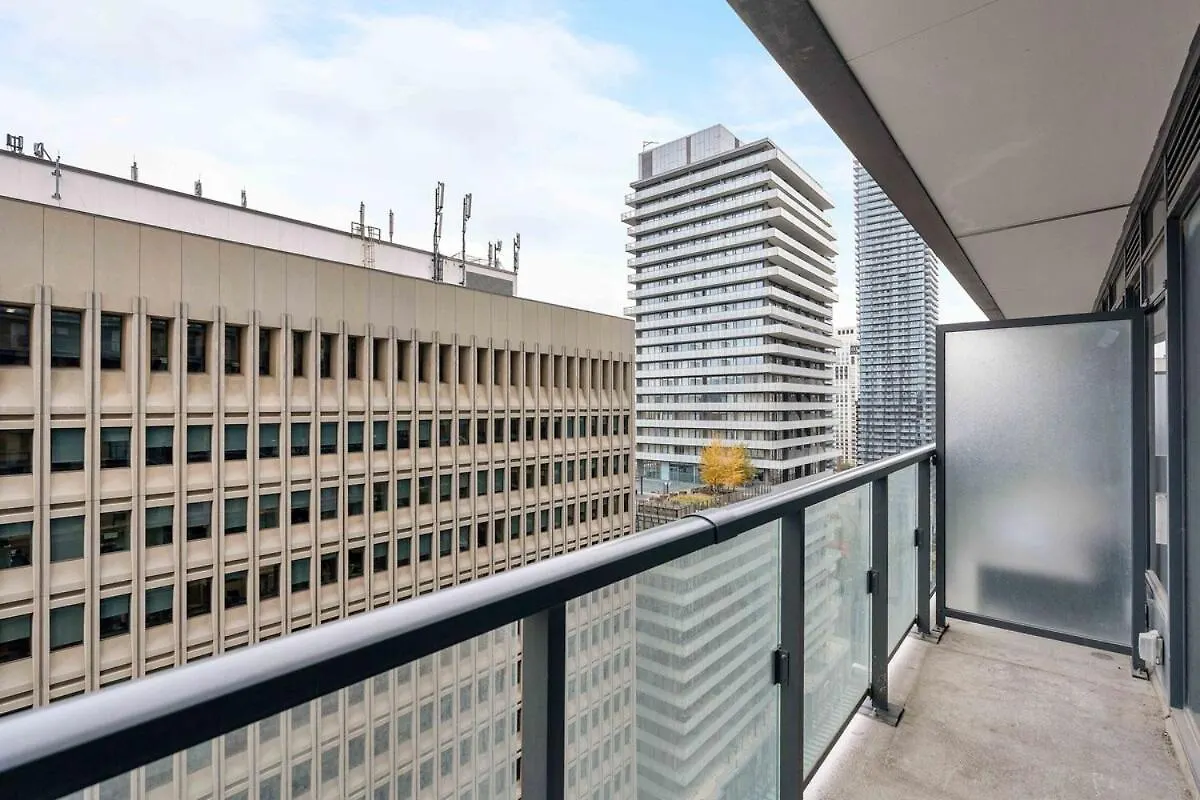 Διαμέρισμα Delightful Condo Beside U Of T - Sleeps 3 Τορόντο
