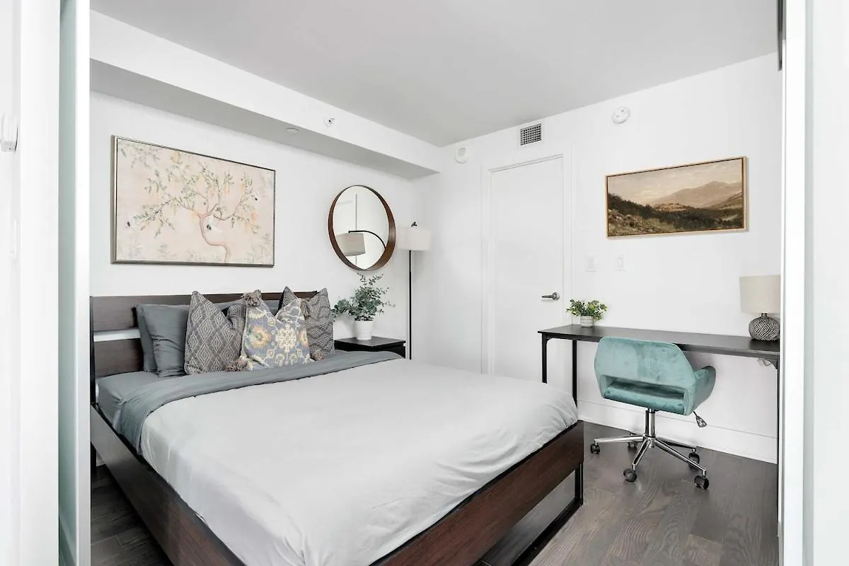 Delightful Condo Beside U Of T - Sleeps 3 Τορόντο